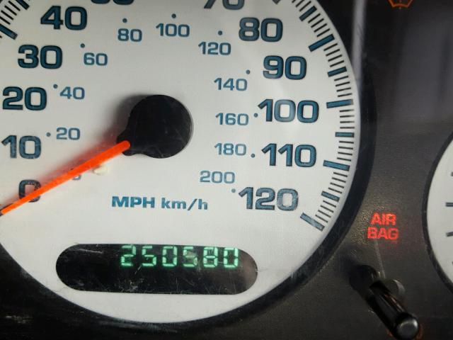 2B3HD46R12H138005 - 2002 DODGE INTREPID S 银色 照片 8