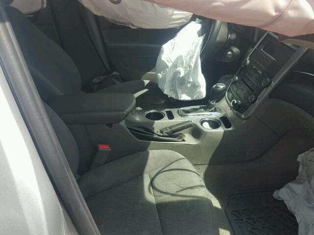 1G11B5SL5FF256779 - 2015 CHEVROLET MALIBU LS ვერცხლისფერი ფოტო 5