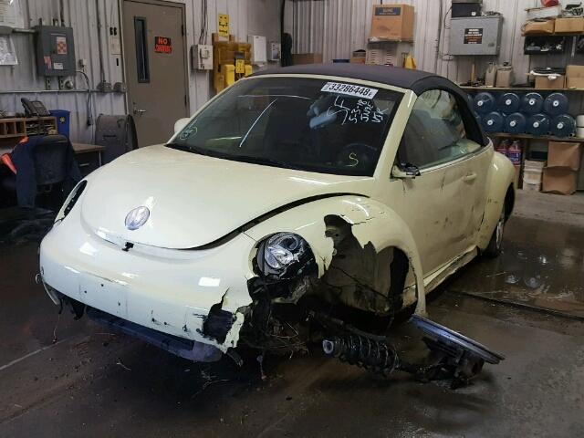 3VWCD31Y54M329266 - 2004 VOLKSWAGEN NEW BEETLE Sarı foto 2