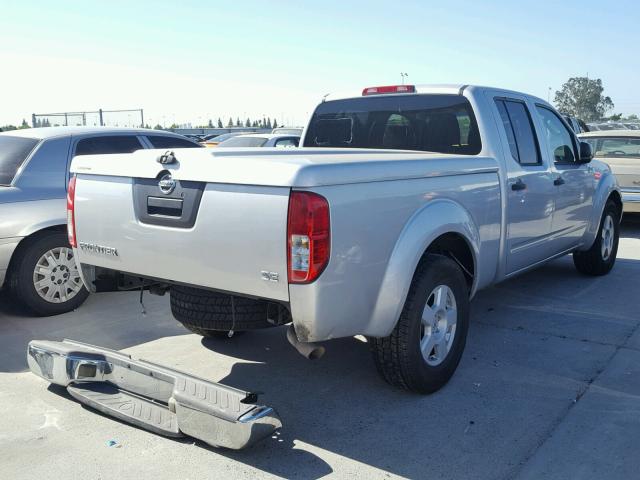 1N6AD09U67C407292 - 2007 NISSAN FRONTIER C SILVER photo 4