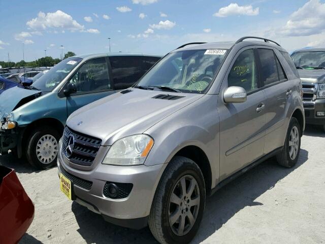 4JGBB22E37A201379 - 2007 MERCEDES-BENZ ML 320 CDI SILVER photo 2