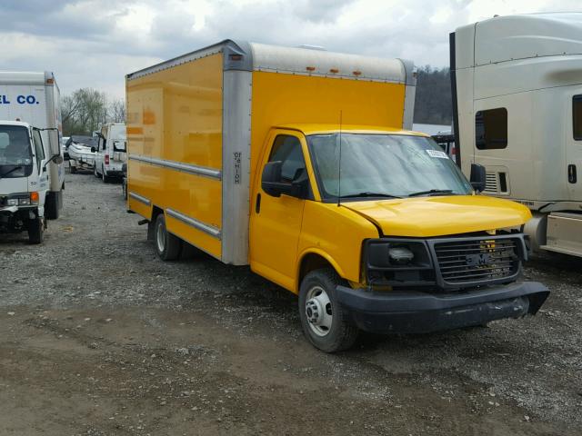 1GD374CGXD1181340 - 2013 GMC SAVANA CUT YELLOW photo 1