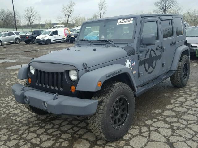 1J4GA591X7L144551 - 2007 JEEP WRANGLER S GRAY photo 2