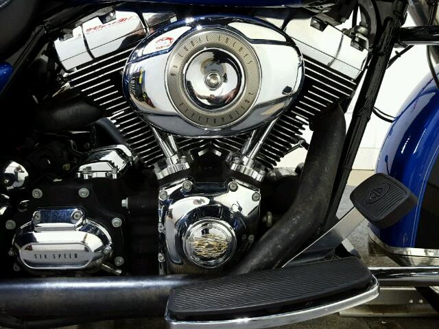 1HD1FC4188Y628360 - 2008 HARLEY-DAVIDSON FLHTCUI Көк фото 11