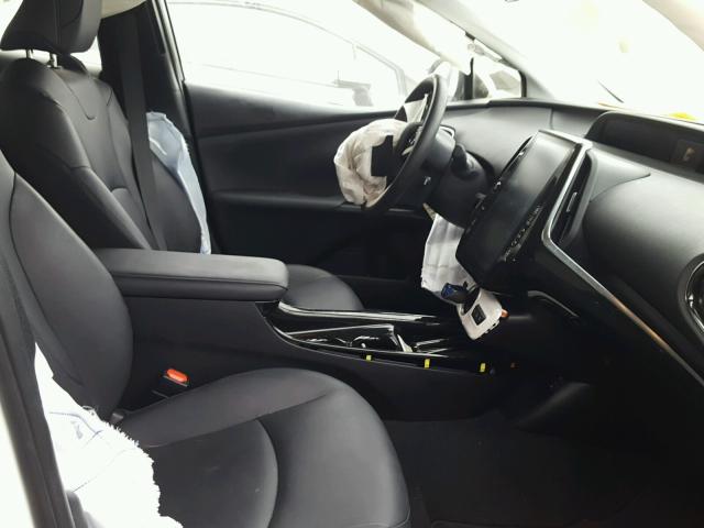 JTDKARFPXH3012469 - 2017 TOYOTA PRIUS PRIM 白色 照片 5