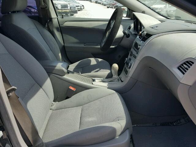 1G1ZB5EB9AF272790 - 2010 CHEVROLET MALIBU LS შავი ფოტო 5