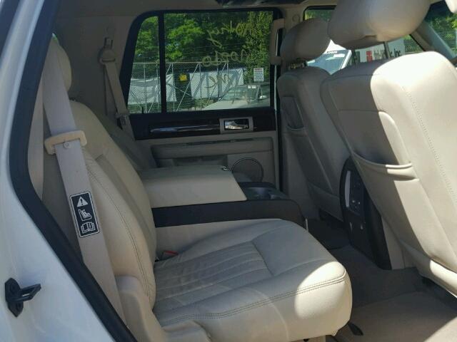 5LMFU28RX3LJ03368 - 2003 LINCOLN NAVIGATOR WHITE photo 6