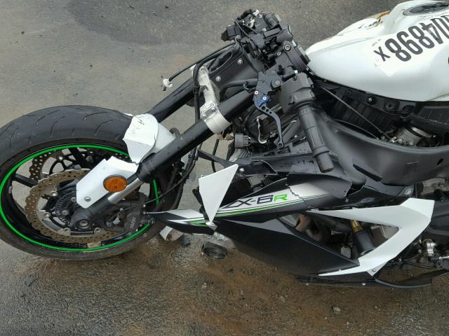 JKBZXJE19EA010897 - 2014 KAWASAKI ZX636 E WHITE photo 9