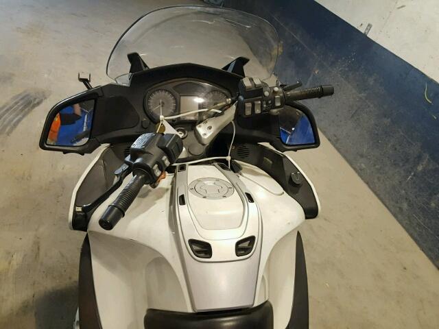 WB10388007ZM19544 - 2007 BMW R1200 RT WHITE photo 5