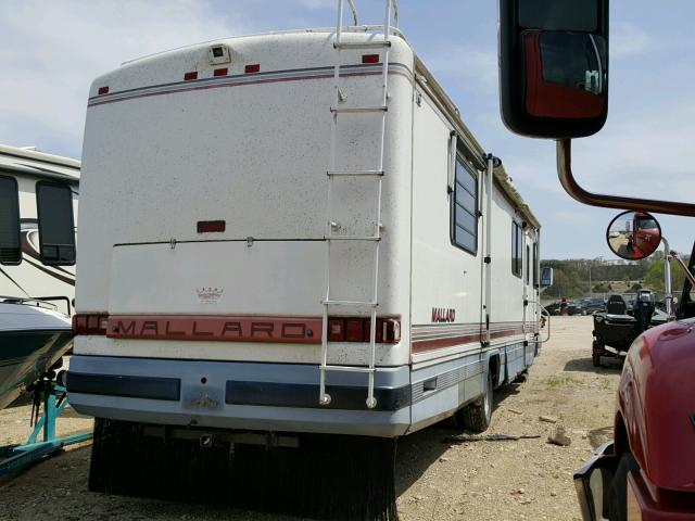 3FCMF53G0LJA02436 - 1990 FORD F530 SUPER WHITE photo 4