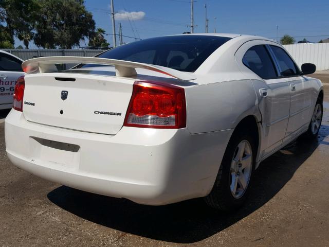 2B3KA43D39H551335 - 2009 DODGE CHARGER WHITE photo 4