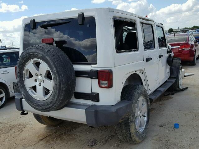 1J4BA5H12BL617685 - 2011 JEEP WRANGLER U WHITE photo 4