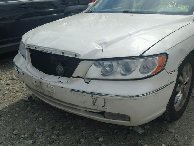 KMHFC46F86A132040 - 2006 HYUNDAI AZERA SE WHITE photo 9