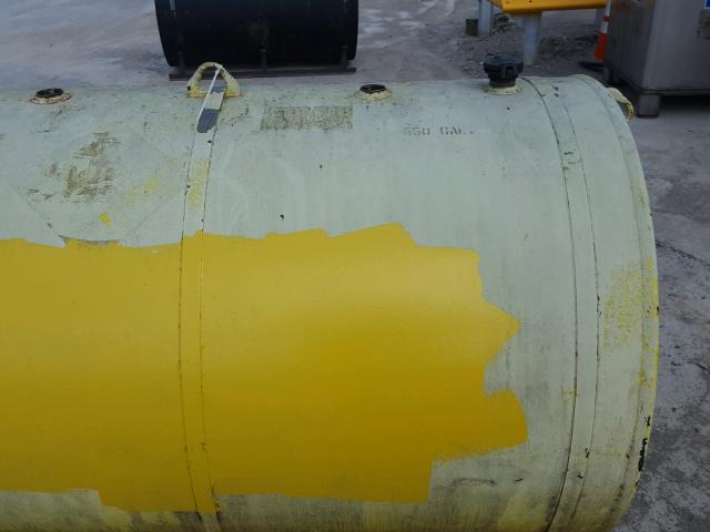 PE8 - 2010 FUEL TANK 550G YELLOW photo 5