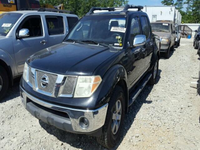 1N6AD07U85C446871 - 2005 NISSAN FRONTIER BLACK photo 2