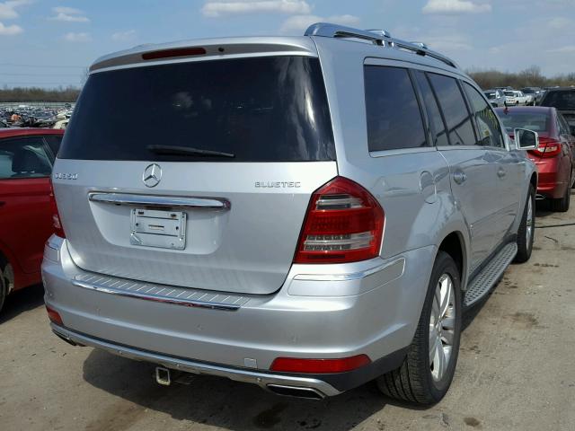 4JGBF2FEXBA651554 - 2011 MERCEDES-BENZ GL 350 BLU SILVER photo 4