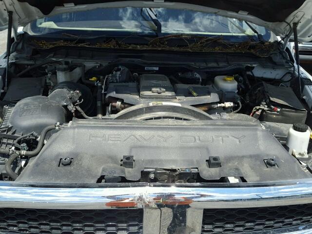 3C6UR5DL9DG615650 - 2013 RAM 2500 SLT 白色 照片 7