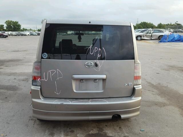 JTLKT324X54009651 - 2005 TOYOTA SCION XB 灰色 照片 10