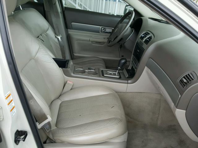 1LNHM87A04Y662703 - 2004 LINCOLN LS 奶油色 照片 5