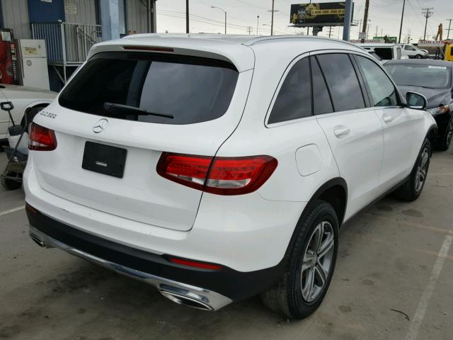 WDC0G4JB8GF104515 - 2016 MERCEDES-BENZ GLC 300 WHITE photo 4