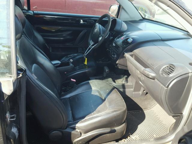 3VWRF31Y37M400540 - 2007 VOLKSWAGEN NEW BEETLE შავი ფოტო 5