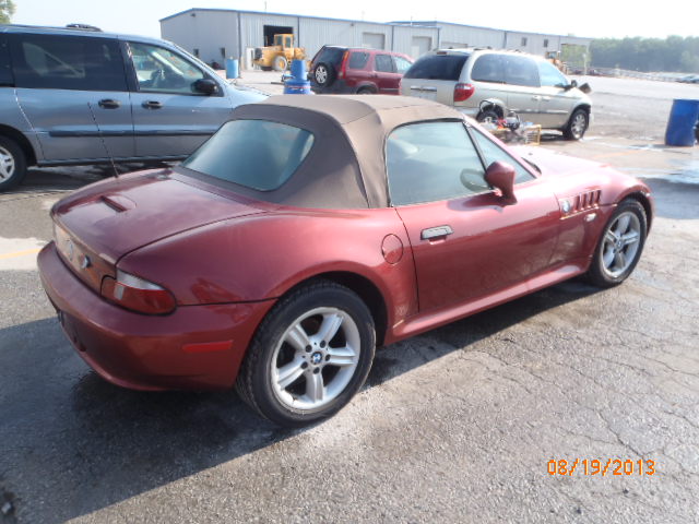 WBACN33451LK48059 - 2001 BMW Z3 2.5 MAROON photo 4