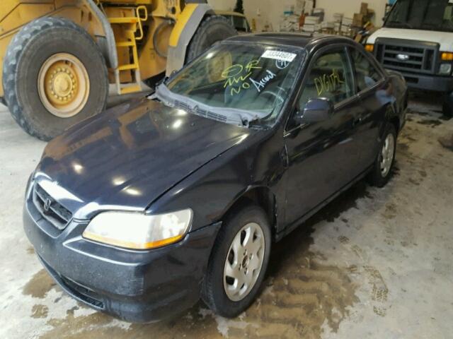 1HGCG3170YA009701 - 2000 HONDA ACCORD EX BLACK photo 2