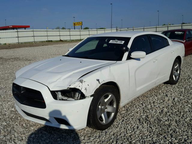 2C3CDXAT7CH221151 - 2012 DODGE CHARGER PO WHITE photo 2