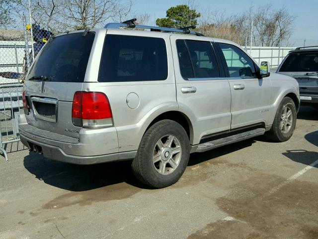 5LMEU88H54ZJ15884 - 2004 LINCOLN AVIATOR SILVER photo 4