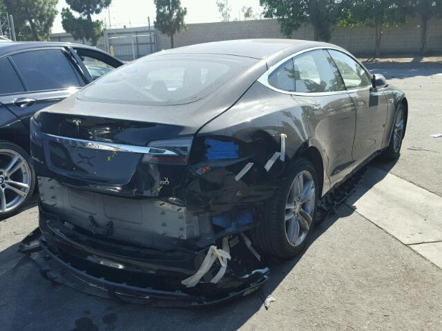 5YJSA1S11EFP44300 - 2014 TESLA MODEL S BLACK photo 4