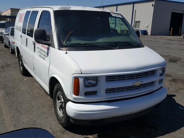 1GCFG25W2X1149948 - 1999 CHEVROLET EXPRESS G2 WHITE photo 1