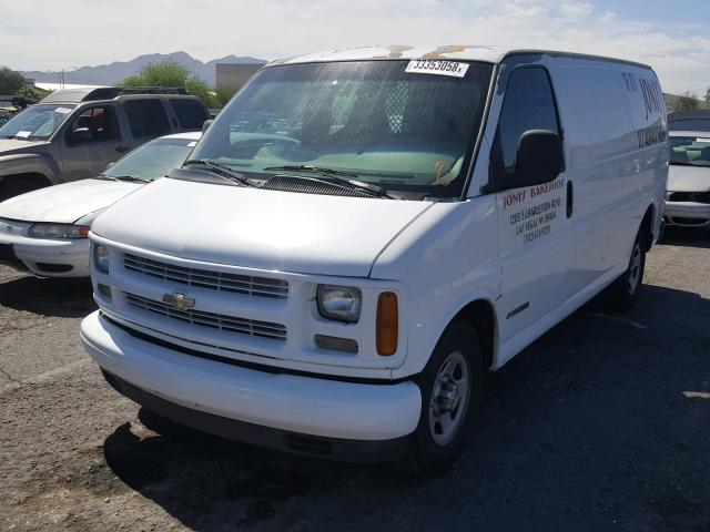 1GCFG25W2X1149948 - 1999 CHEVROLET EXPRESS G2 WHITE photo 2