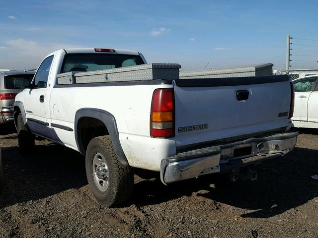 1GTHC24U92E181446 - 2002 GMC SIERRA C25 WHITE photo 3