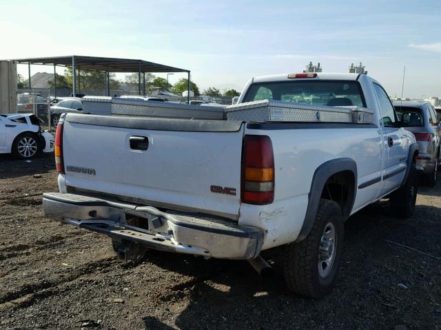 1GTHC24U92E181446 - 2002 GMC SIERRA C25 WHITE photo 4