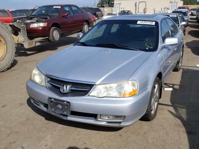 19UUA56872A027610 - 2002 ACURA 3.2TL TYPE SILVER photo 2