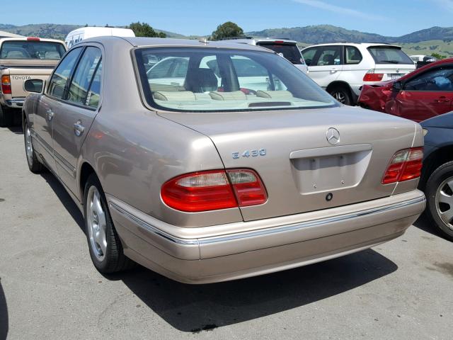 WDBJF70J31X051682 - 2001 MERCEDES-BENZ E 430 GOLD photo 3