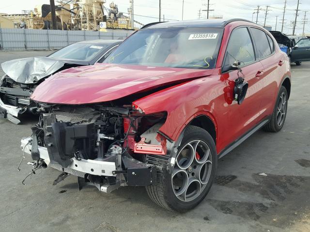 ZASFAKNN7J7B92198 - 2018 ALFA ROMEO STELVIO TI RED photo 2