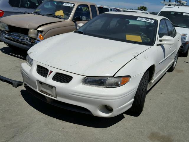 1G2WP52K62F180834 - 2002 PONTIAC GRAND PRIX WHITE photo 2