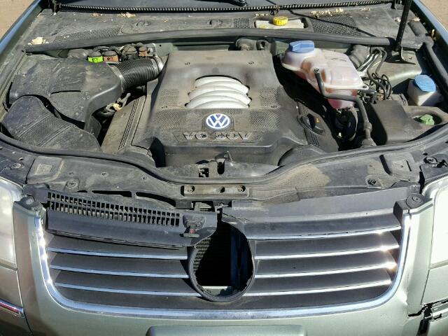 WVWTH63B43P381112 - 2003 VOLKSWAGEN PASSAT GLX GREEN photo 7