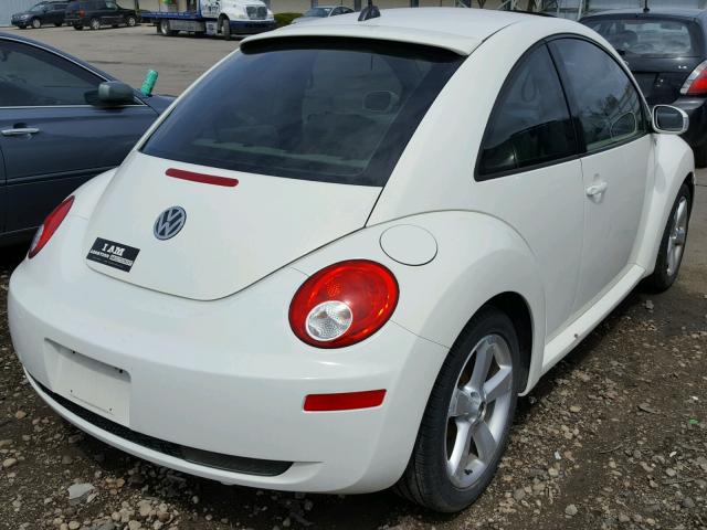 3VWFW31CX8M515614 - 2008 VOLKSWAGEN NEW BEETLE 白色 照片 4
