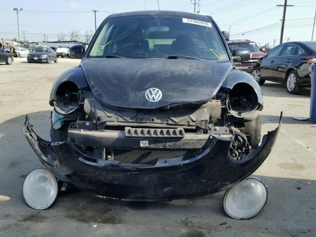 3VWPG3AG3AM002036 - 2010 VOLKSWAGEN NEW BEETLE 黑色 照片 9