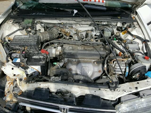 1HGCB765XPA035055 - 1993 HONDA ACCORD LX WHITE photo 7