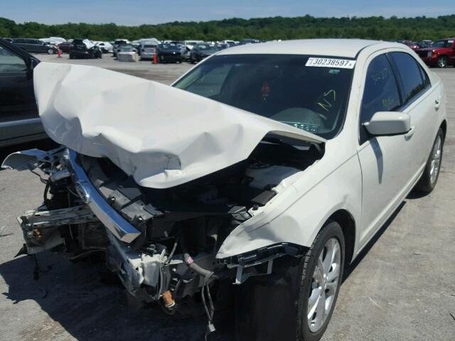 3FAHP0HA8CR400085 - 2012 FORD FUSION SE WHITE photo 2