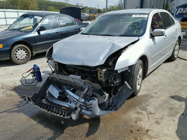 3FAFP07Z56R151389 - 2006 FORD FUSION SE SILVER photo 2