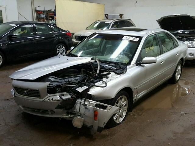 YV1TS59H041372560 - 2004 VOLVO S80 2.5T SILVER photo 2