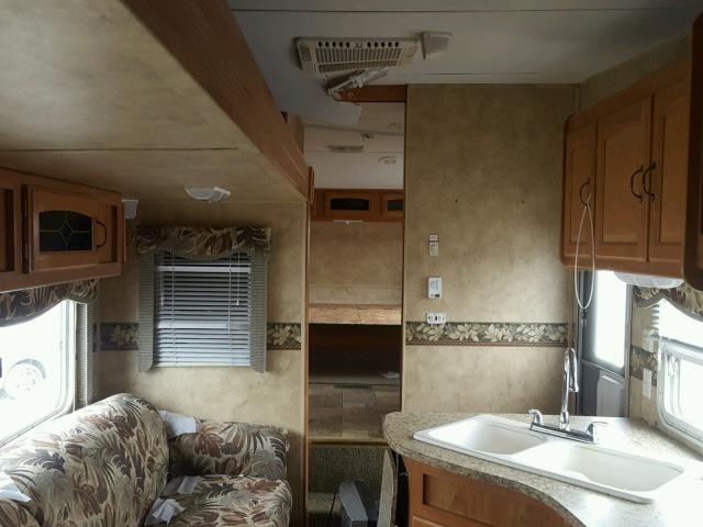 4YDF2952177204467 - 2007 KEYSTONE HORNET WHITE photo 9