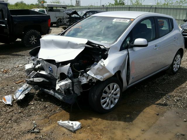 1N4AZ0CP8EC332296 - 2014 NISSAN LEAF S SILVER photo 2