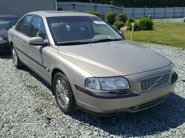 YV1TS90D511192164 - 2001 VOLVO S80 T6 GOLD photo 1