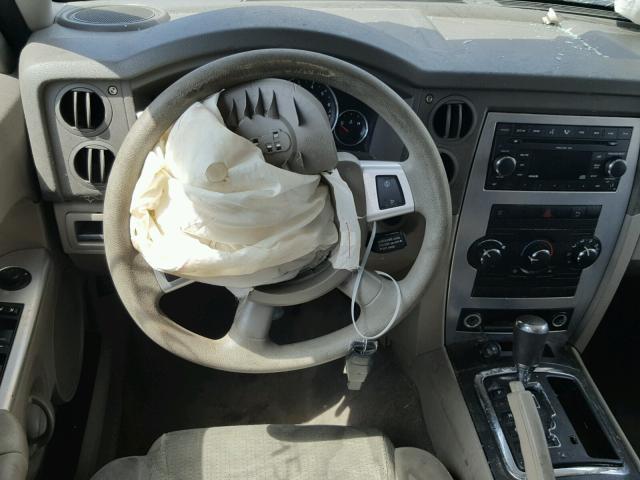 1J8HH48K68C145913 - 2008 JEEP COMMANDER Qara foto 9