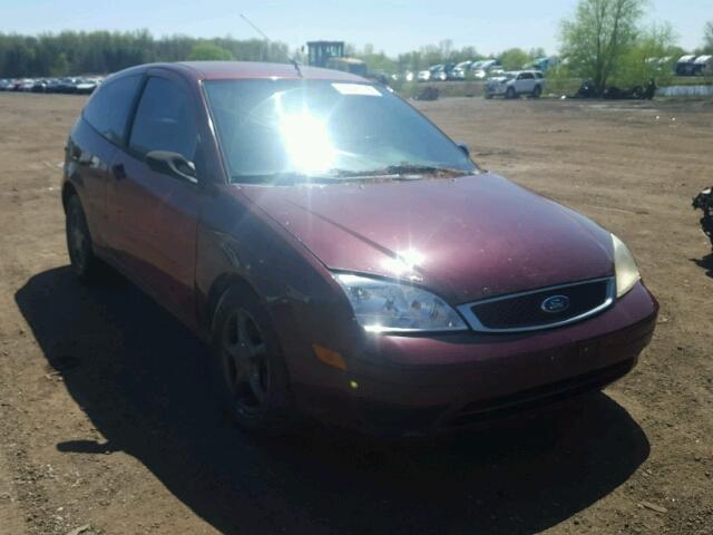 1FAFP31N96W151996 - 2006 FORD FOCUS ZX3 MAROON photo 1